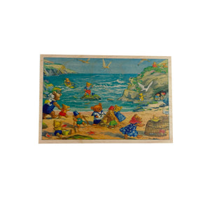 Wooden postcard - teddy at the beach