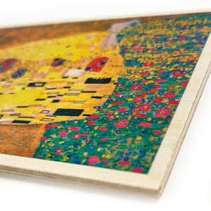 Wooden postcard - the kiss, Klimt