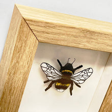 Load image into Gallery viewer, Bumble Bee picture (oak)
