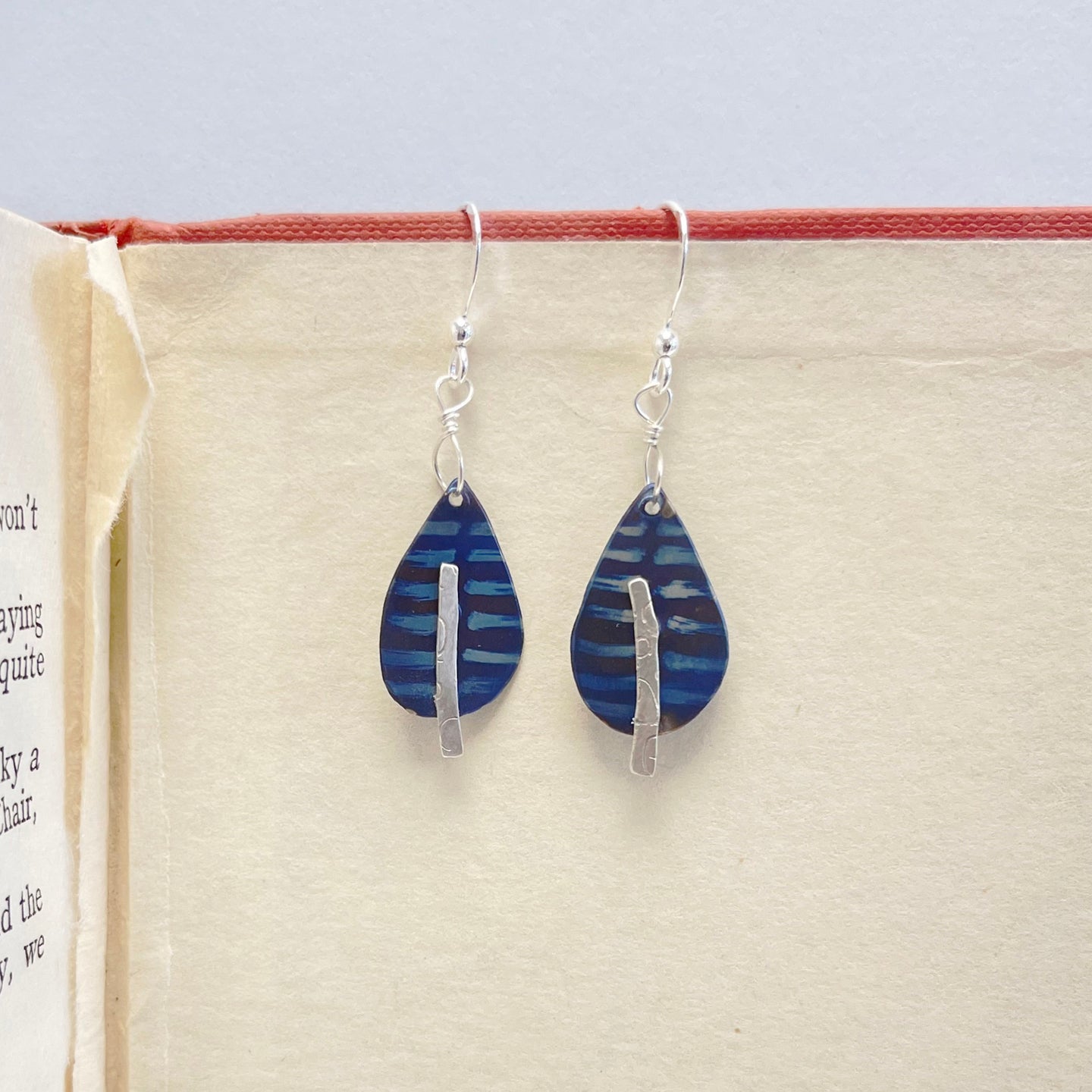 Silver and titanium drop earrings - tree