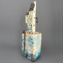 Load image into Gallery viewer, Ceramic quay house

