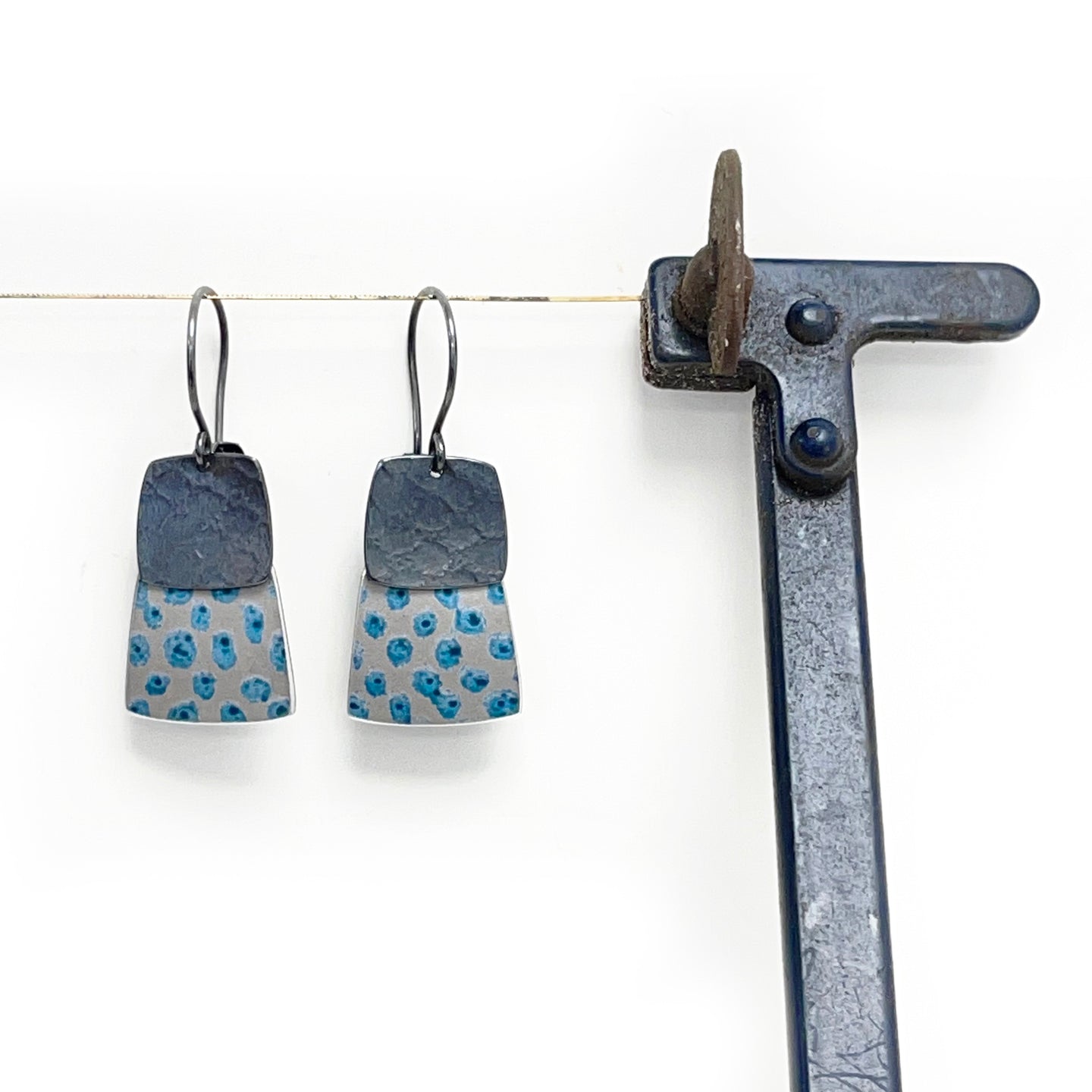 Aluminium and silver drop earrings - petrol blue