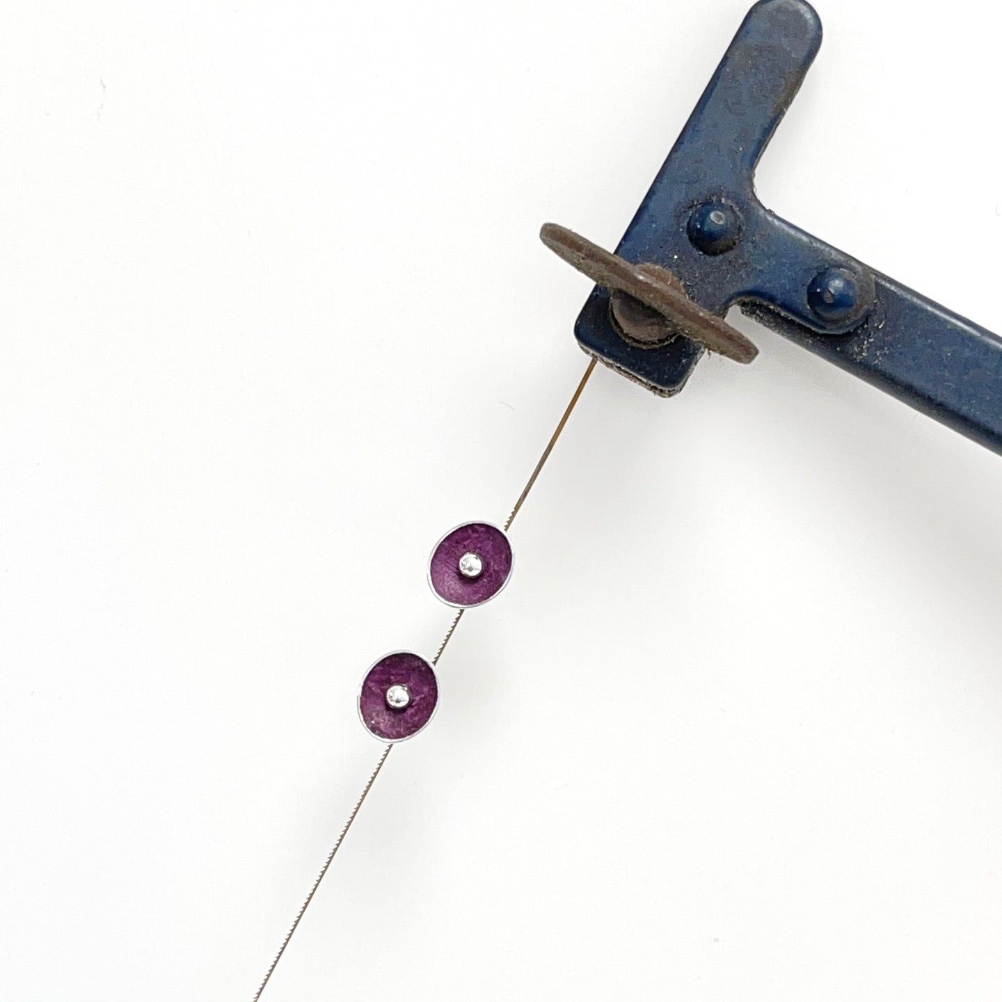 Aluminium and silver stud earrings - purple