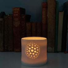 Load image into Gallery viewer, Tea light - Dandelion
