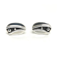 Load image into Gallery viewer, Oval cufflinks

