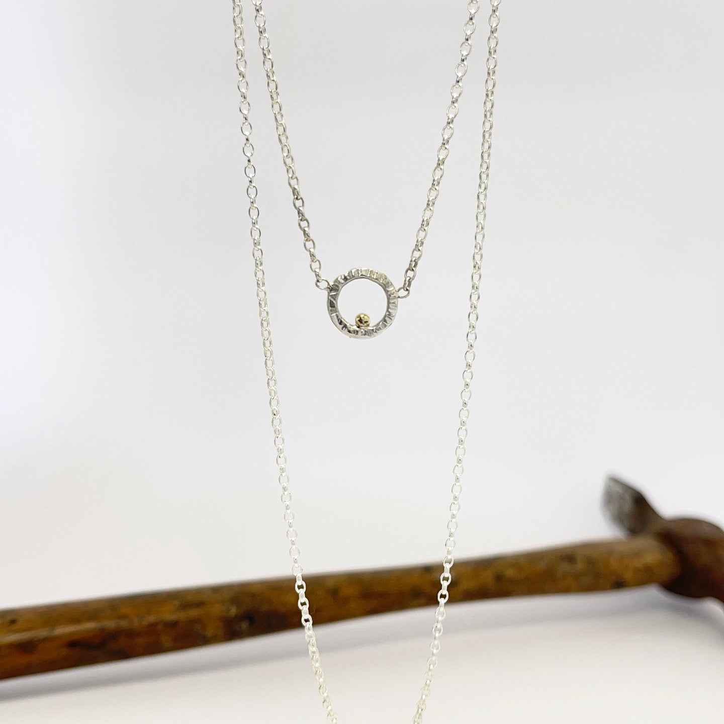 Tiny circle necklace - dot