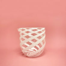 Load image into Gallery viewer, Venetian cane glass - pouring bowl
