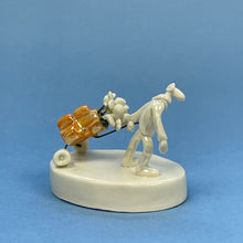Load image into Gallery viewer, Ceramic sculpture - golfer on the links
