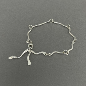 Silver wave link chain bracelet