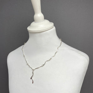 Silver wave link chain necklace