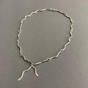 Silver wave link chain necklace