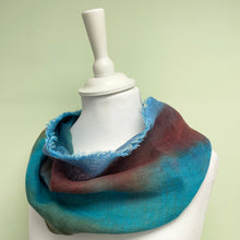 Load image into Gallery viewer, Hand dyed linen loop scarf 1
