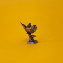 Load image into Gallery viewer, Kingfisher miniature bronze sculpture
