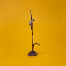 Load image into Gallery viewer, Tree frog miniature bronze sculpture
