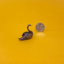 Load image into Gallery viewer, Swan miniature bronze sculpture
