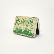 Load image into Gallery viewer, Blackbird singing trinket tin
