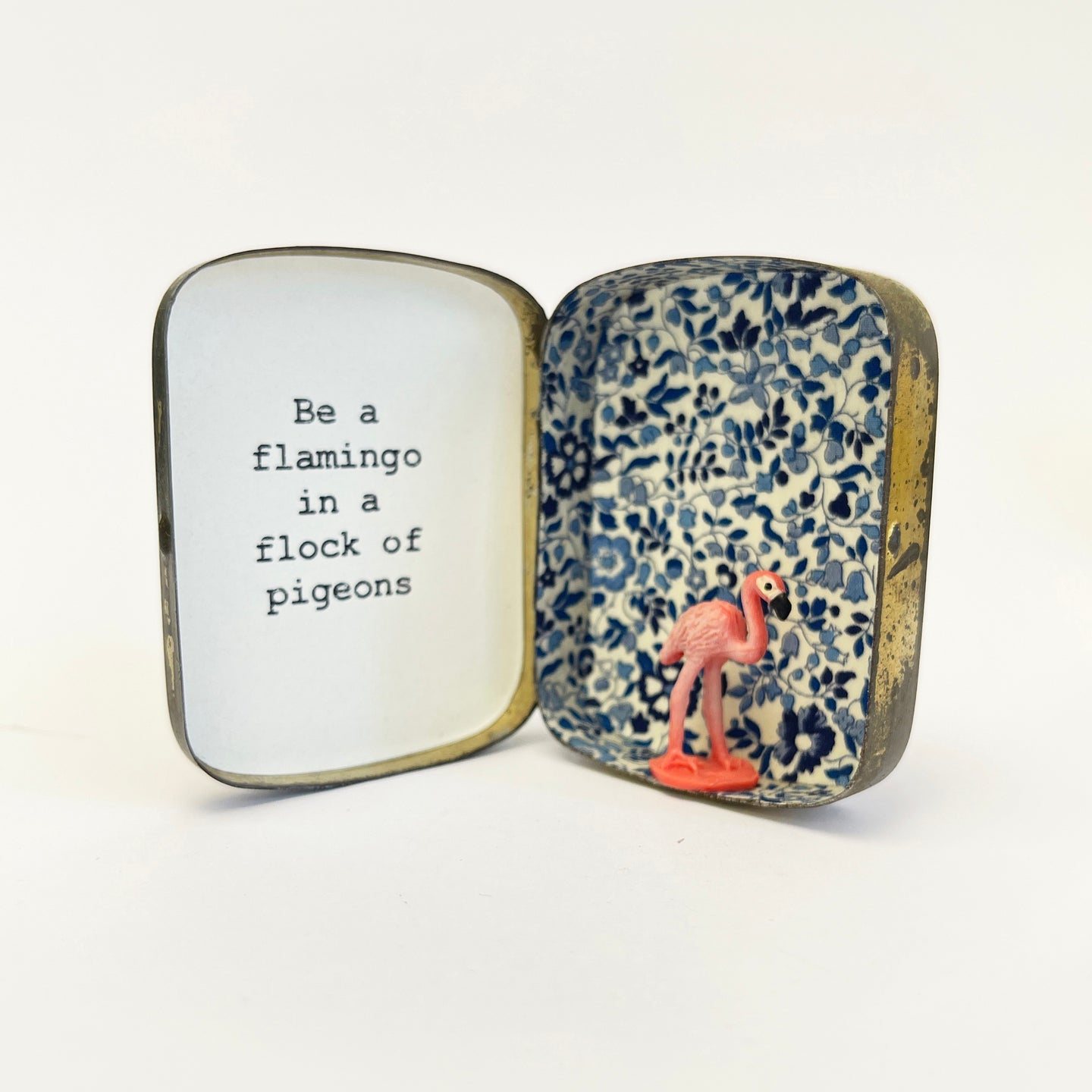 Be a flamingo trinket tin