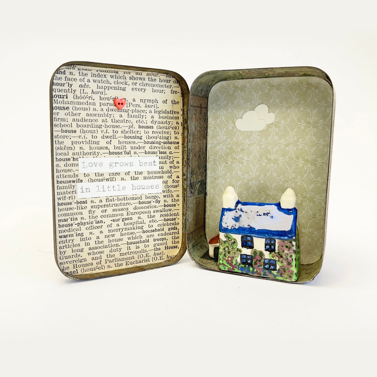 Love grows best trinket tin