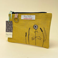 Load image into Gallery viewer, Make up / large purse - wild grasses
