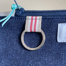 Load image into Gallery viewer, Make up / large purse - bees

