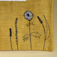 Load image into Gallery viewer, Make up / large purse - wild grasses
