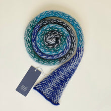 Load image into Gallery viewer, Ribbon wrap scarf - 5
