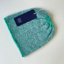 Load image into Gallery viewer, Luxury beanie - 5
