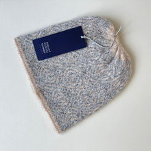 Load image into Gallery viewer, Luxury beanie - 9
