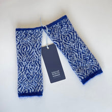 Load image into Gallery viewer, Luxury mitts - 3
