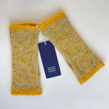 Load image into Gallery viewer, Luxury mitts - 6
