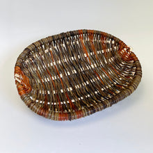 Load image into Gallery viewer, Willow handmade Sciob - 3
