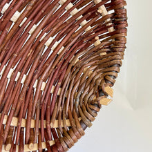 Load image into Gallery viewer, Willow handmade Sciob - 4
