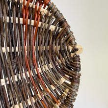 Load image into Gallery viewer, Willow handmade Sciob - 5
