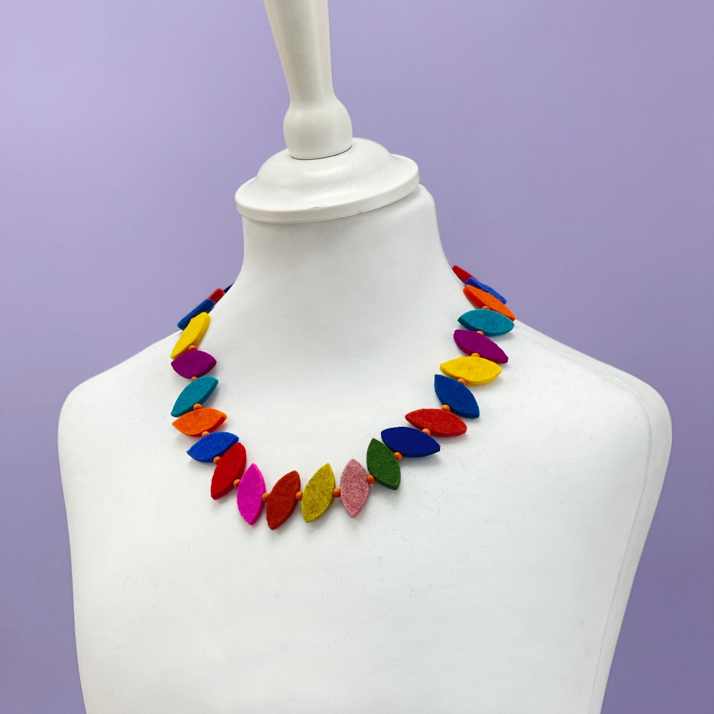 Felt bead necklace - leaves