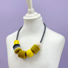 Load image into Gallery viewer, Felt bead necklace - mustard
