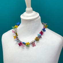 Load image into Gallery viewer, Felt bead necklace - flowers short
