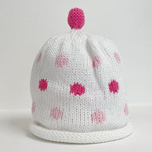 Load image into Gallery viewer, Baby Hat - pink dot
