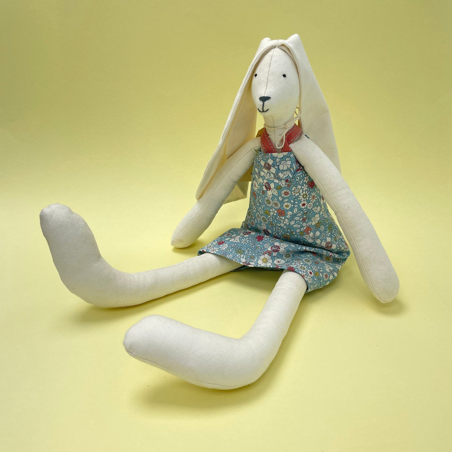 Toy Bunny - Lola