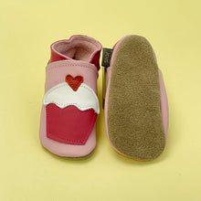 Load image into Gallery viewer, Baby Shoes - cup cake
