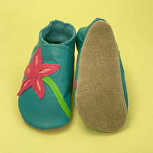 Load image into Gallery viewer, Baby Shoes - jade with pink flower
