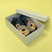 Load image into Gallery viewer, Baby Shoes - bear
