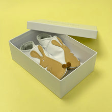 Load image into Gallery viewer, Baby Shoes - bunny
