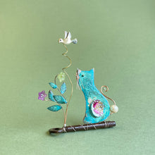 Load image into Gallery viewer, Cat on a key
