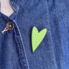 Load image into Gallery viewer, Scandi Brooch - green heart
