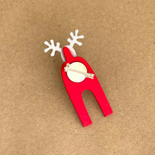 Load image into Gallery viewer, Christmas brooch - reindeer
