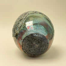 Load image into Gallery viewer, Medium raku vessel 2

