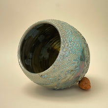 Load image into Gallery viewer, Medium raku vessel 2
