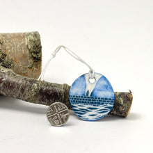 Load image into Gallery viewer, Porcelain Decoration - water and wall - small
