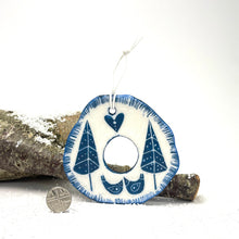 Load image into Gallery viewer, Porcelain Decoration - heart and birds
