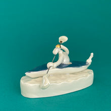 Load image into Gallery viewer, Ceramic sculpture - kayak
